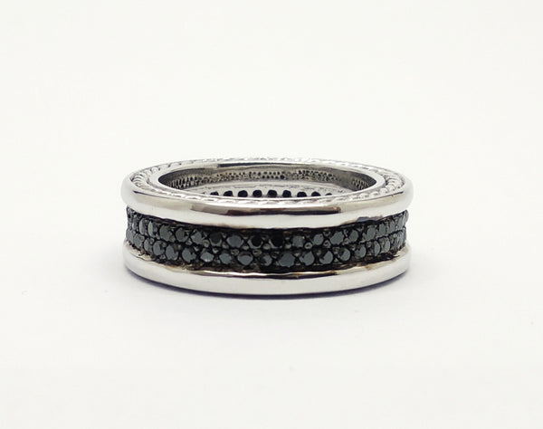 PAVÉ BAND IN STERLING SILVER WITH BLACK DIAMONDS SIL-RNG-066